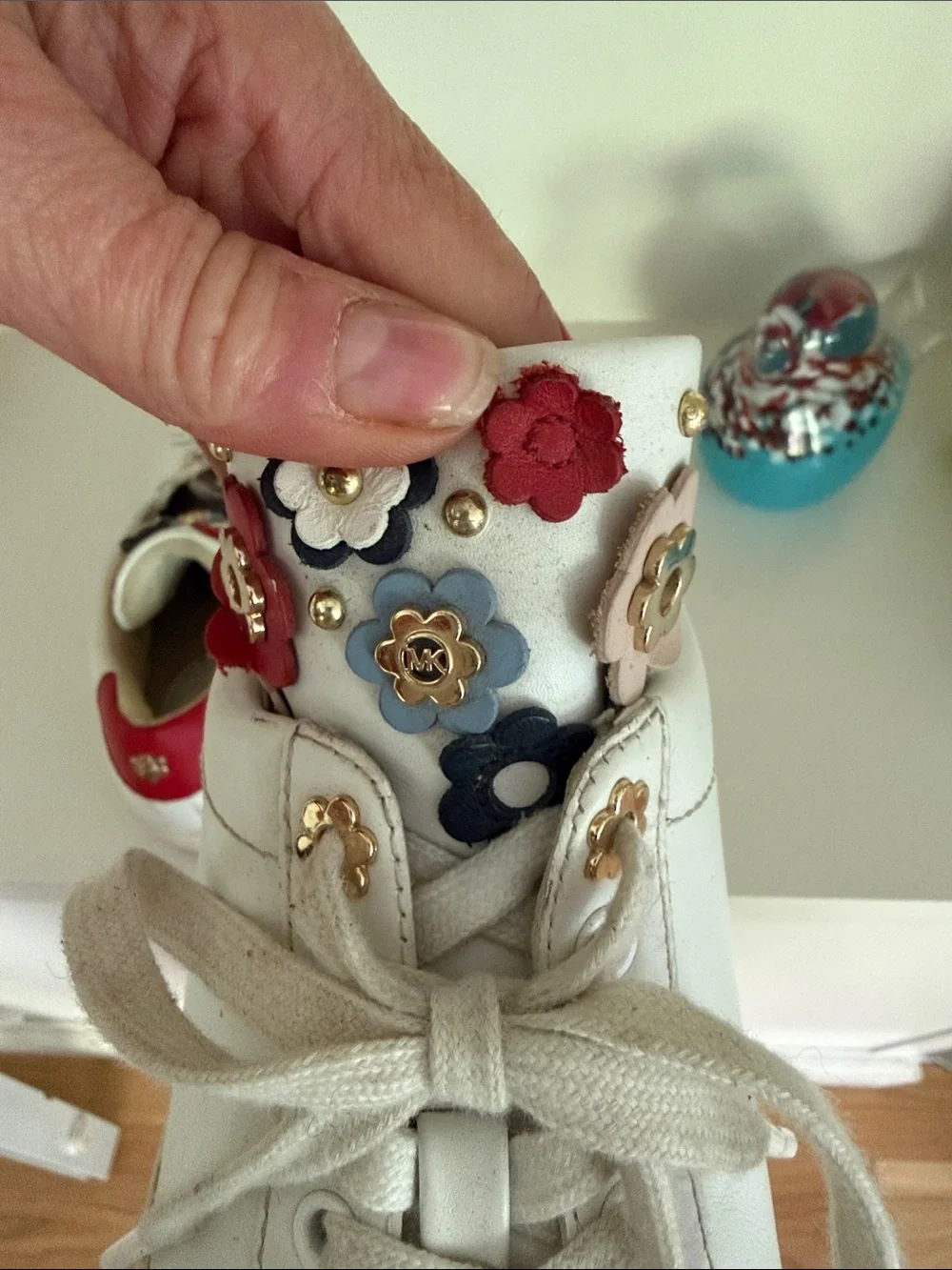 Women's White Floral Embellished Lace-Up Sneakers